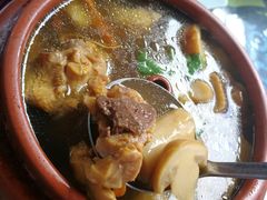 -小厨子私房菜·云南美食店