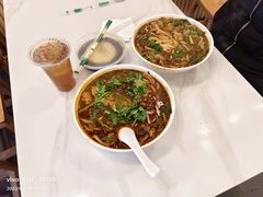 -铁朋小锅米线(玉川巷店)