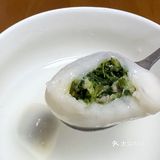 芝麻汤圆是一如既往的好吃，有猪油香；乔家栅是意外惊喜