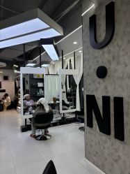 -U·NI SALON 造型