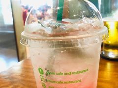 -Chom Cafe and Restaurant