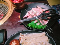-山川小町·极番烧肉(新地假日广场店)