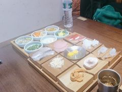-银米·云南传统过桥米线(双廊黑金冠店)