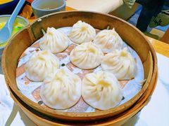 鲜肉小笼包-馋三尺蟹粉小笼(人民广场店)