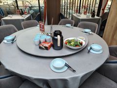 -有红鸡毛店·川菜(建设路店)