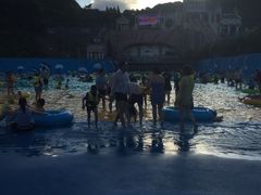 -平湖九龙山乐满地水上乐园