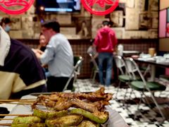 -何妹湿辣牛肉·粤式烧烤砂煲(桂雅路店)