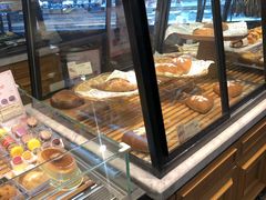 面包甜点陈列柜-多乐之日(和平伊势丹店)