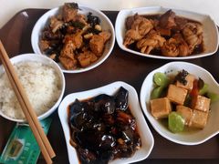 -同济大学本部学苑饮食广场