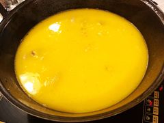 -鲜入围煮花胶鸡海鲜火锅