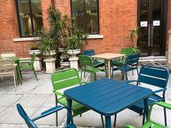 -潮一不贰·法式甜品·生日蛋糕·西式简餐(外滩店)