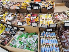 零售区-来伊份(龙之梦长宁店)