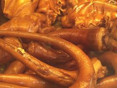 -老鼎万春卤菜(五代传承创始老店)