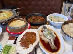 -梅利汴京烤鸭•开封豫菜地标店(东大街店)