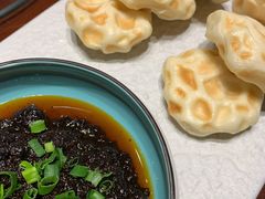 鲅鱼酱配石头饼-聚缘堂·海鲜私房菜(松岭路店)