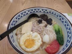 -蒙自源米线大王(信利城市广场店)