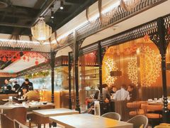 大堂-耶里夏丽·丝路新疆菜·清真食品(徐汇南丹东路臻选店)