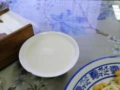 -渝之汇牛肉豌杂面