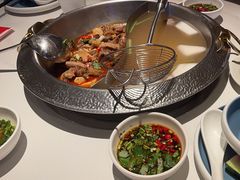-左庭右院鲜牛肉火锅(金山万达店)