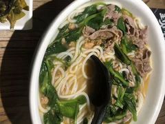 -蒙自源米线大王(东站店)