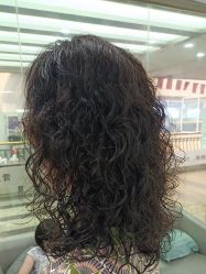 -镁连社·美联社