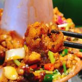 美食天下，干锅牛蛙[调皮]
