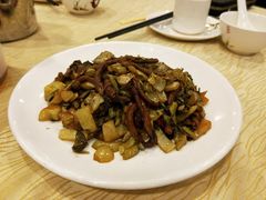 酸菜炒鹅肠-和膳居饮食有限公司