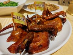 招牌烤乳鸽-石岐佬中山菜馆(张溪店)
