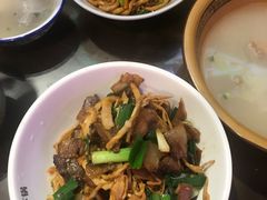 -富正毅三下锅·湘西韵味(天门山索道店)