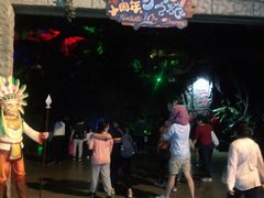 -泉城欧乐堡海洋极地世界