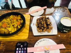 -炸鸡情侣韩式料理(中央大街店)