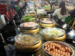 自助取餐区-汤响自助回转火锅百汇(乐峰广场店)