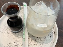 -Chom Cafe and Restaurant