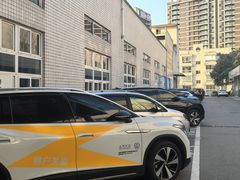 -成都华星西蒙上汽大众4S店(羊西线店)