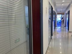 -瑞尔齿科(颐堤港诊所)