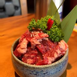 -紫琪尔胸部养护中心