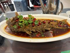 酱焖大鲤鱼-邢家锅贴老店·非遗·开封菜(金明广场店)