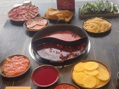 -冯校长老火锅(中联广场店)