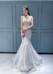 点击看大图 -GRACE KELLY婚纱与礼服(北京店)