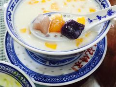 -赵记传承特色牛奶甜品(泉城广场店)