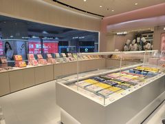 -好利来(上海长宁龙之梦店)