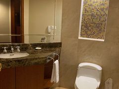 -汕尾巴黎半岛酒店