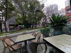 -玛格萝妮比萨屋(四平店)