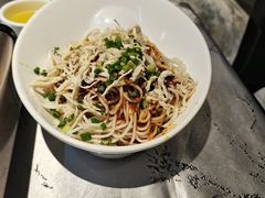 鸡丝凉面-红辣椒·川菜·火锅(张杨路店)