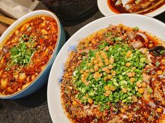 -万重锦·人文川菜馆(骡马市店)