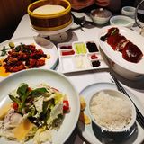 在前门粮食店街 一进门就倒了柠檬水并且上了免费的水果