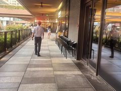 -瑞虹新天地月亮湾
