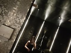 -Club Queen皇后酒吧
