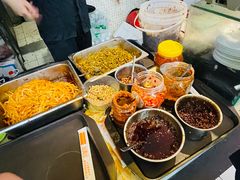 炒酸笋-红鼻子桂林米粉(金唐新光界店)