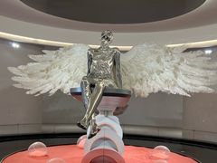 -涨巢·潮玩水疗局